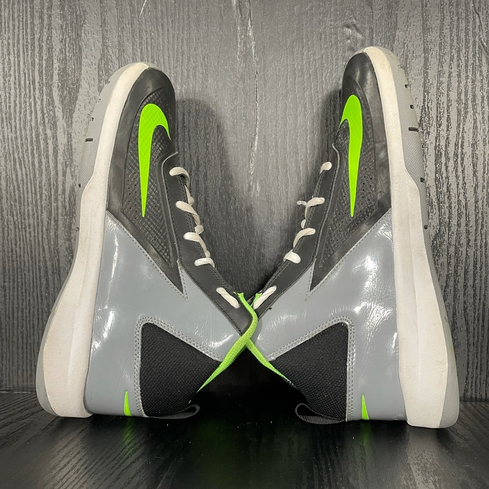 Nike Team Hustle D7 size 7Y - Picture 6 of 8